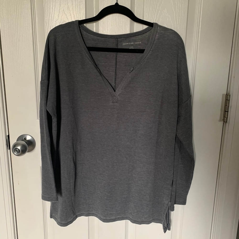American Eagle long sleeve shirt
